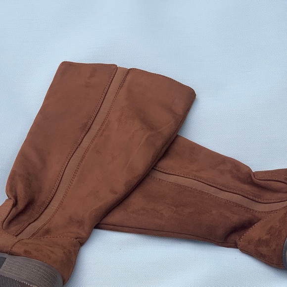 Time And Tru Tall Center Gore Women’s Brown Boot - Picture 10 of 10